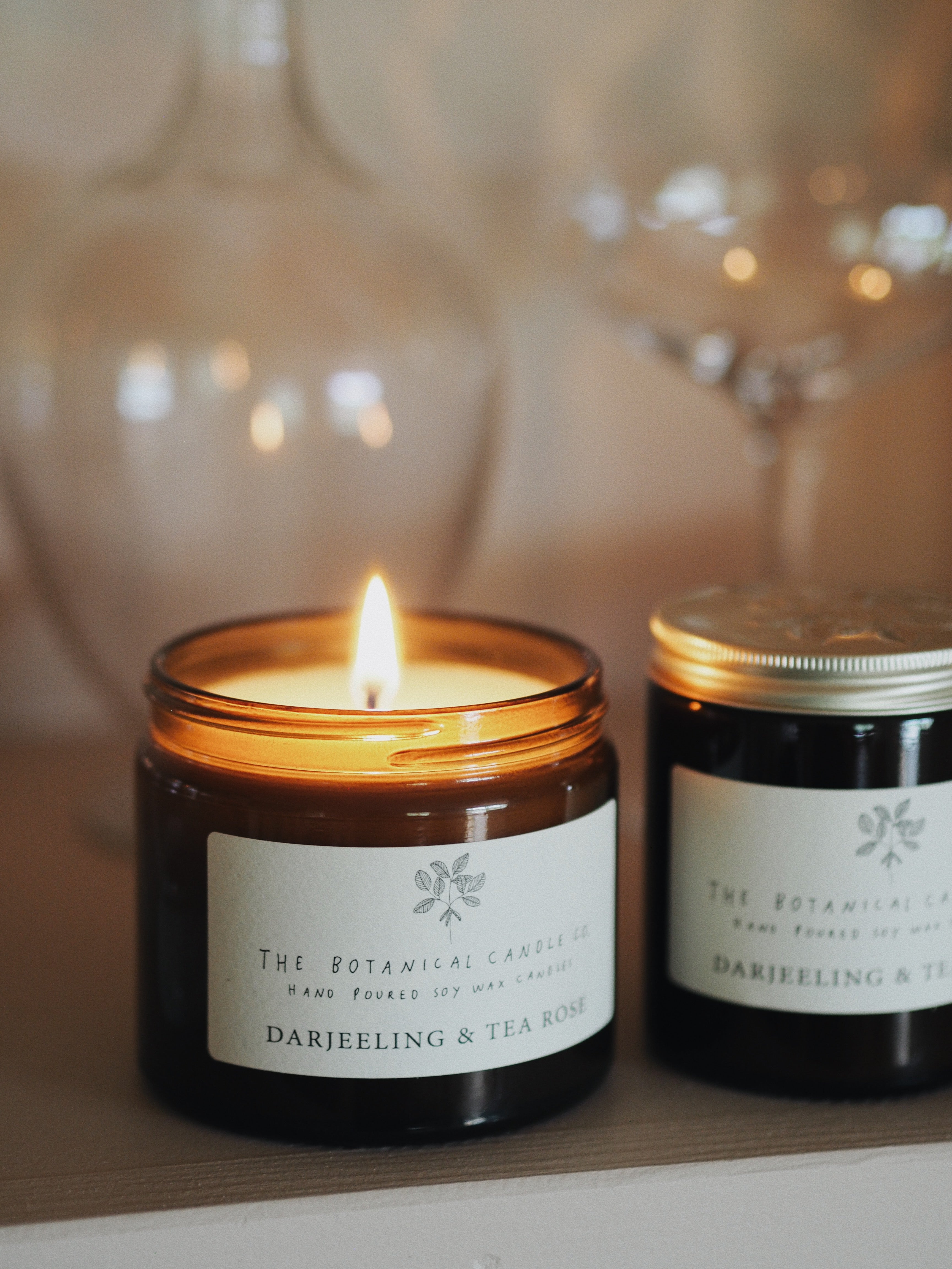 Darjeeling & Tea Rose Soy Candle in Amber Jar – The Botanical Candle Co.