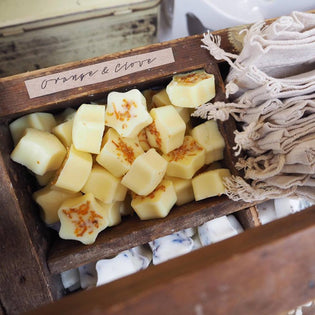  Botanical Soy Wax Oil Burner Melts \\ Natural Home Scenting on a Budget