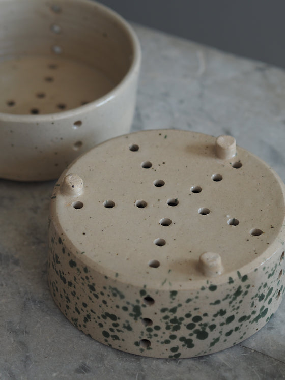Stoneware Sponge Holder