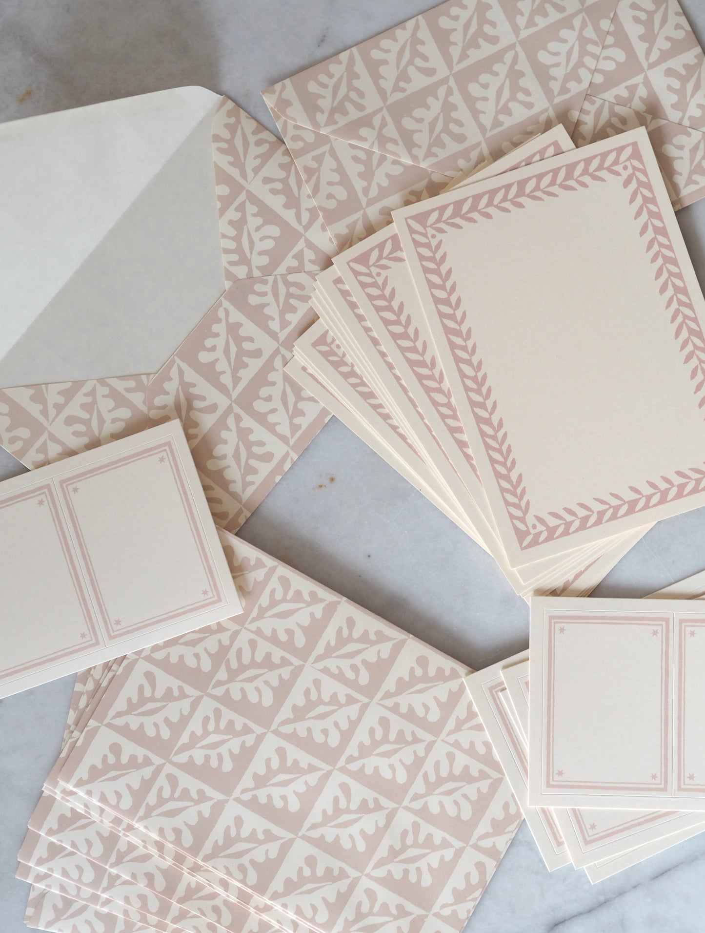 Cambridge Imprint Notecard Set with Envelopes - The Botanical Candle Co.