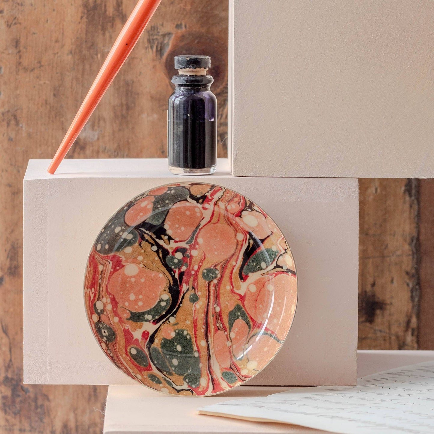 Round Enamel Tray - Marbled - The Botanical Candle Co.
