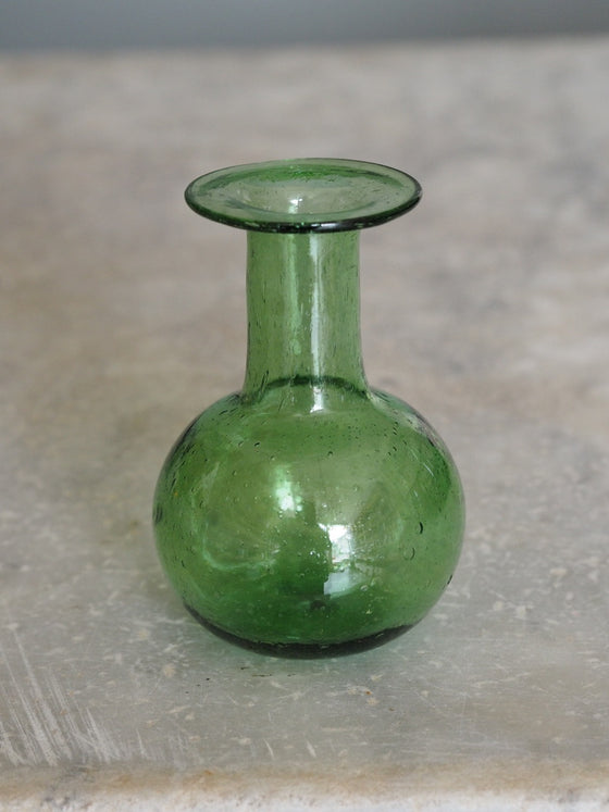 Green Piccola Bud Vase by La Soufflerie - The Botanical Candle Co.