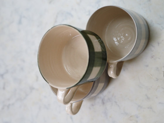 Wonki Ware Gingham Handmade Mugs - The Botanical Candle Co.
