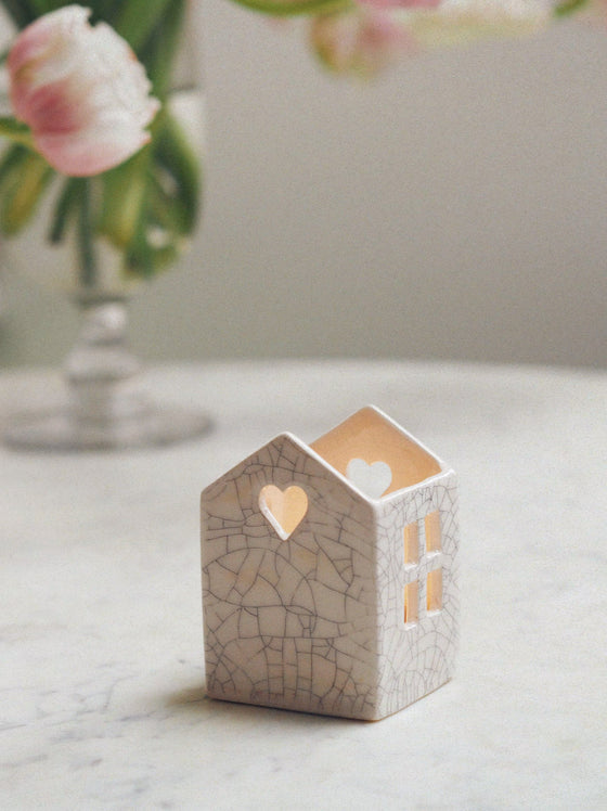 Love Heart Crackle Glaze Ceramic Cottage
