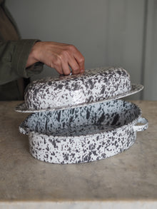  Grey & White Splatterware Enamel Chicken Roaster - The Botanical Candle Co.