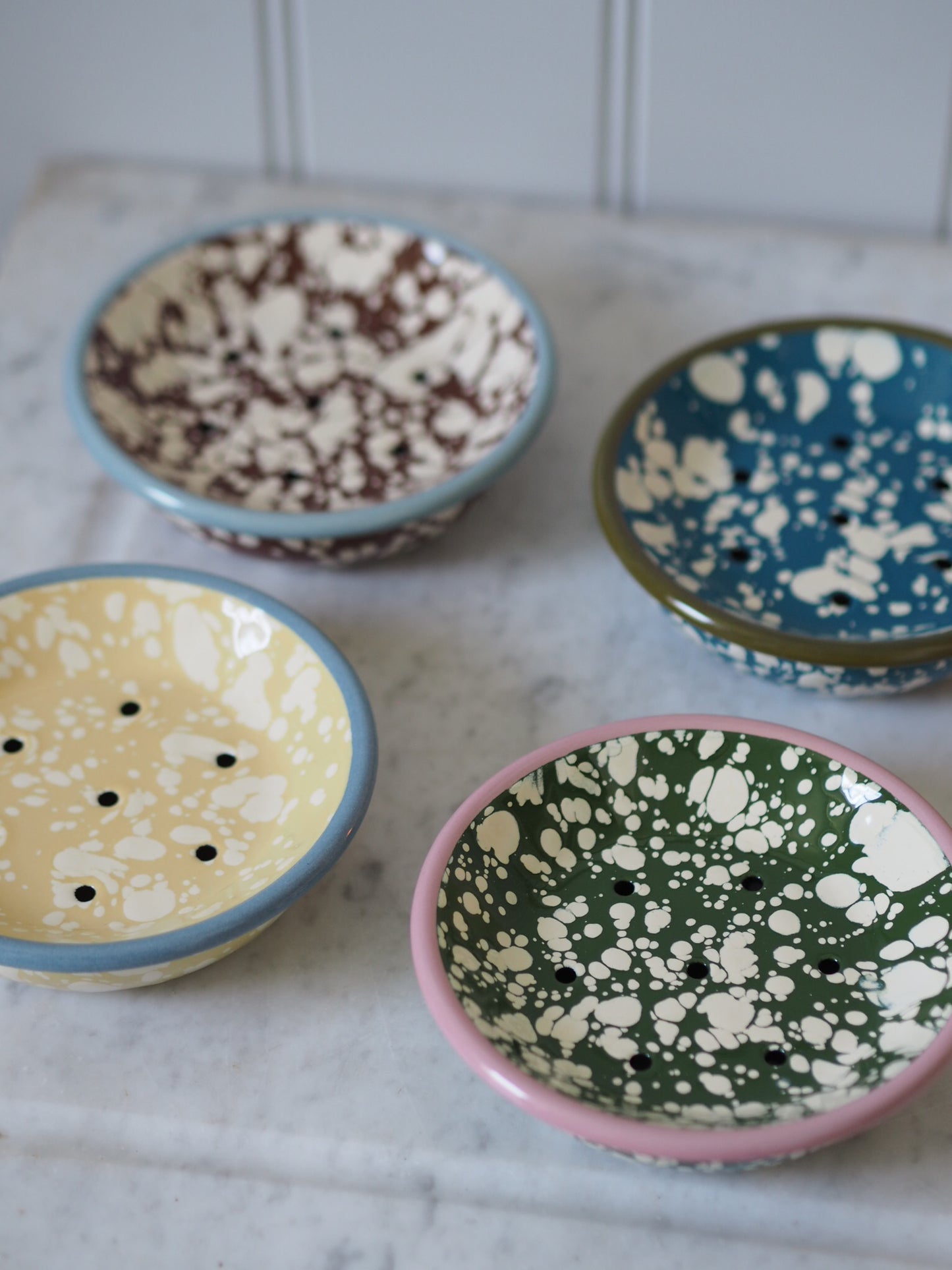 Colourful Enamel Soap Dishes - The Botanical Candle Co.