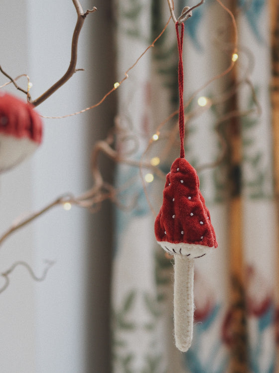 Red & White Mushroom Decorations