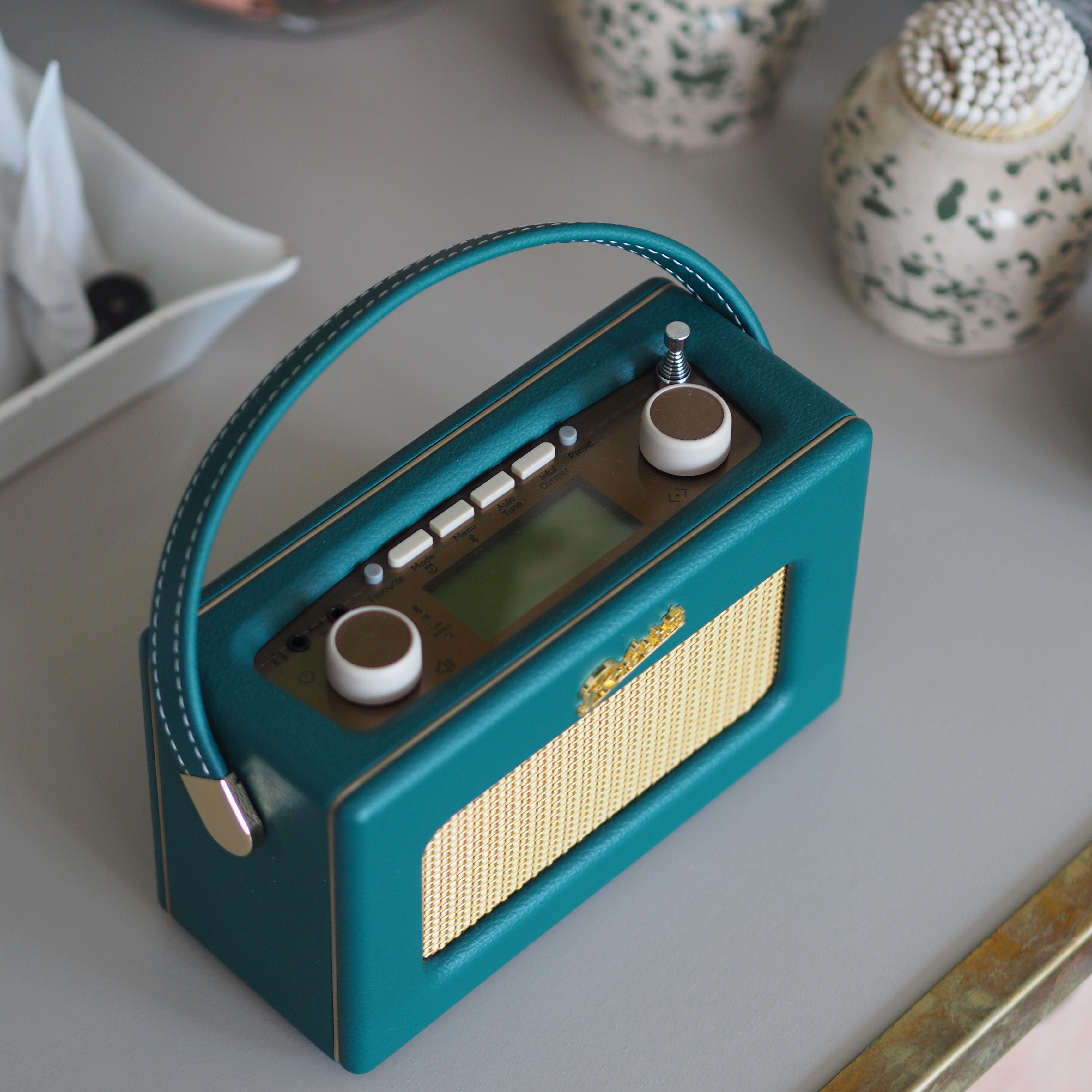 Roberts Revival Uno Bluetooth Radio – The Botanical Candle Co.