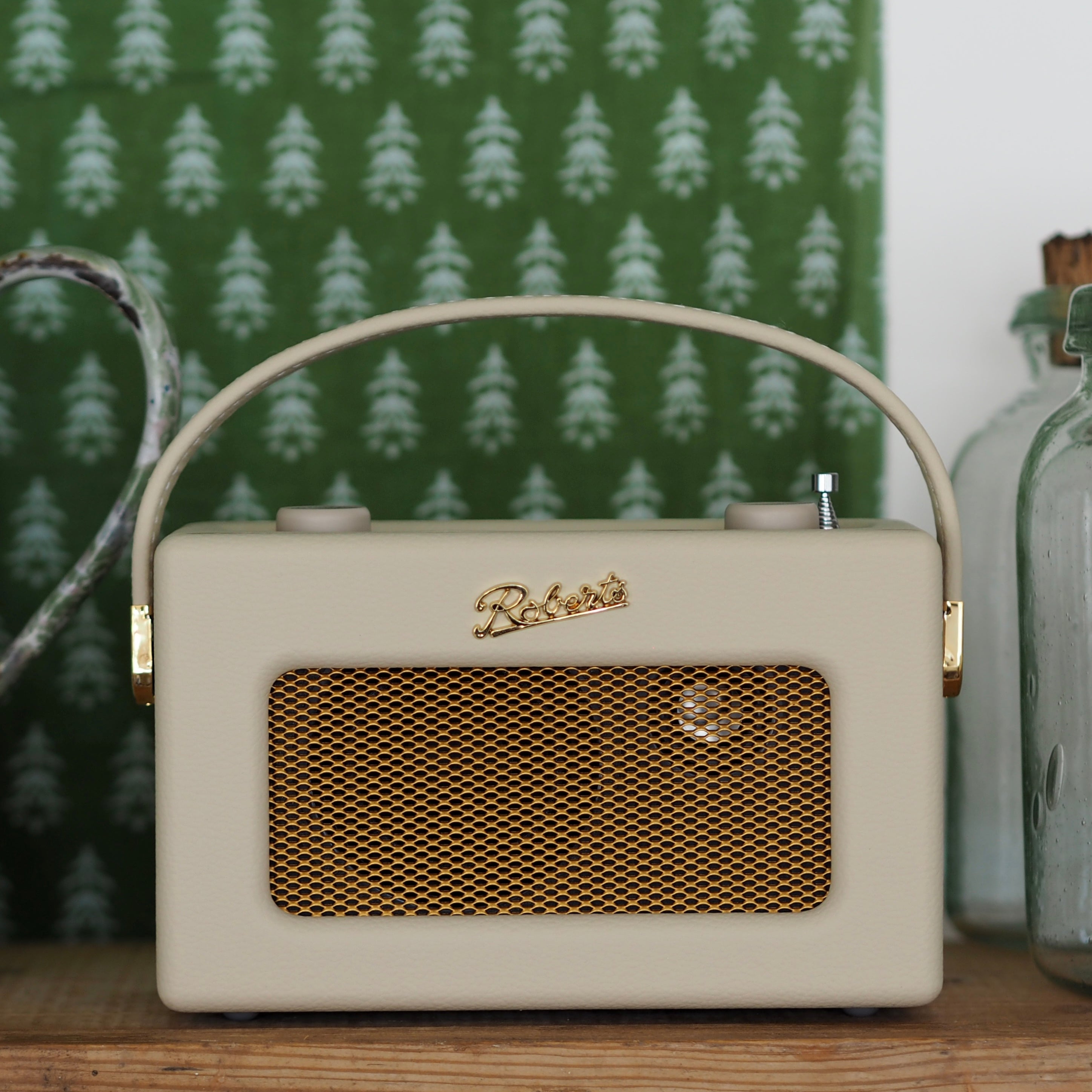 Roberts Revival Uno Bluetooth Radio – The Botanical Candle Co.