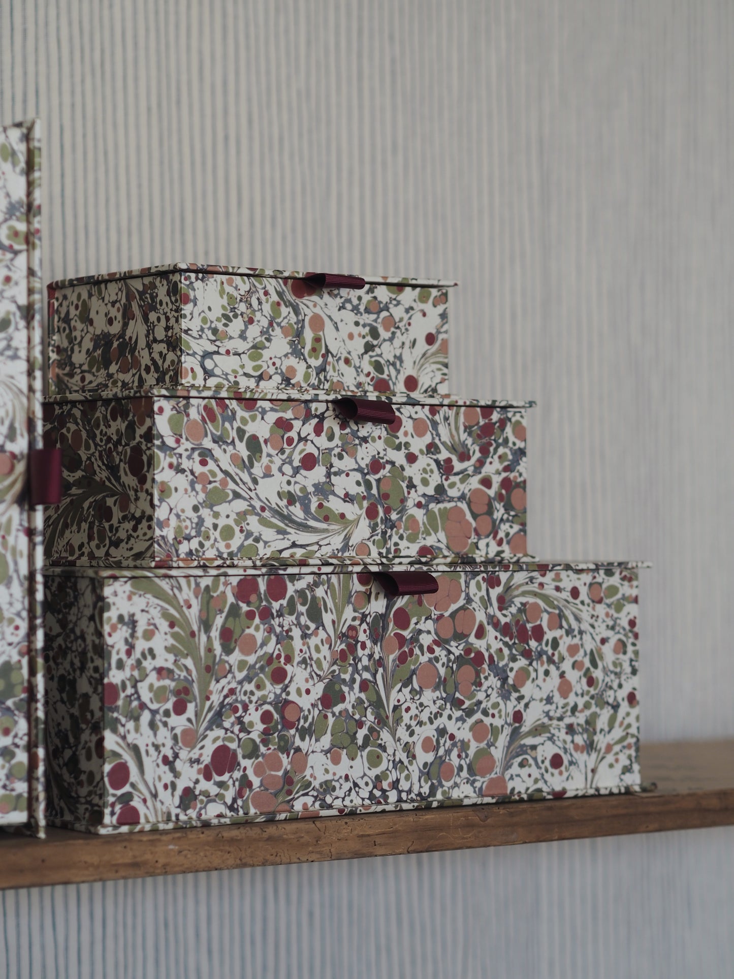 Harris & Jones Boxes in Lucent Bloom - The Botanical Candle Co.