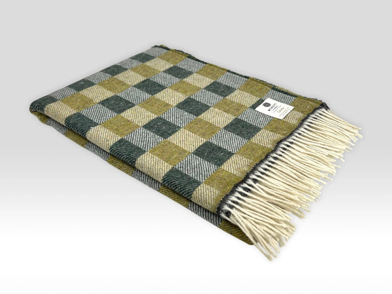 Shamrock Blanket by McNutt of Donegal