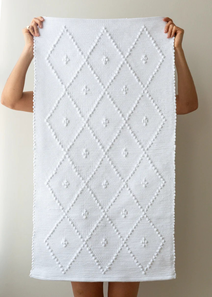 Hand-Woven Diamond Bath Mat - The Botanical Candle Co.