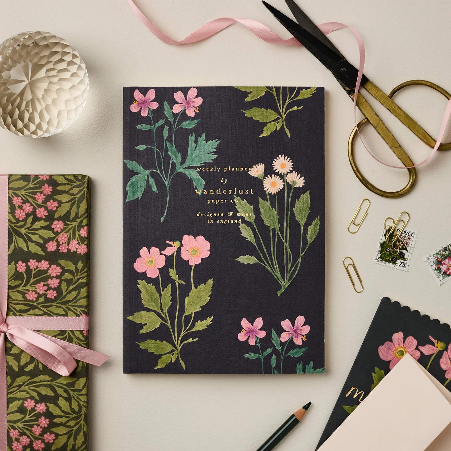 Botanical Wanderlust Paper Co. Weekly Planner - The Botanical Candle Co.