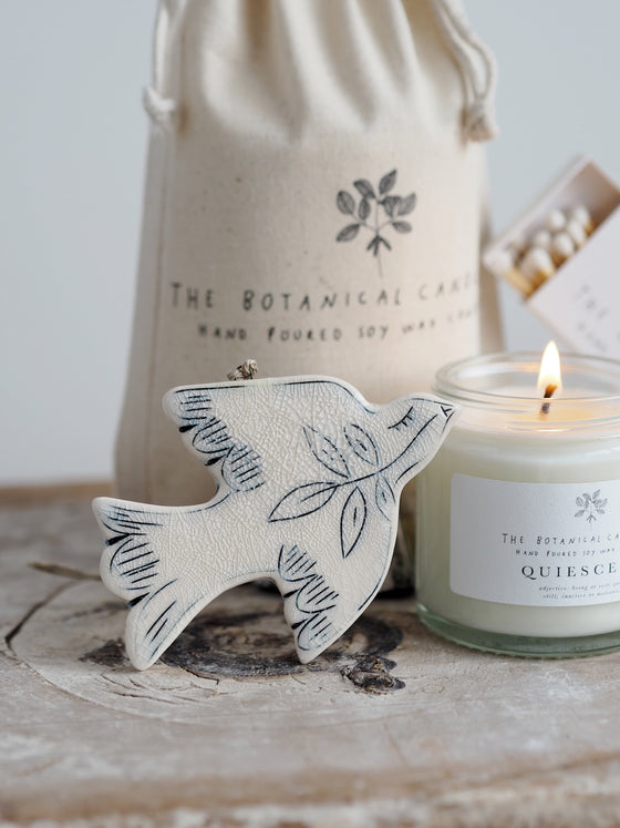 The Peaceful Christmas Gift Bag - The Botanical Candle Co.